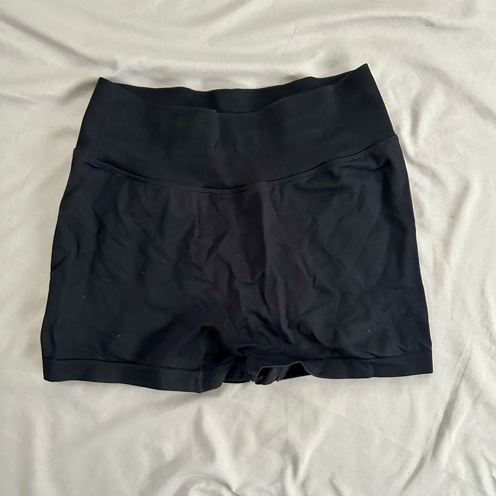 Ruched biker shorts